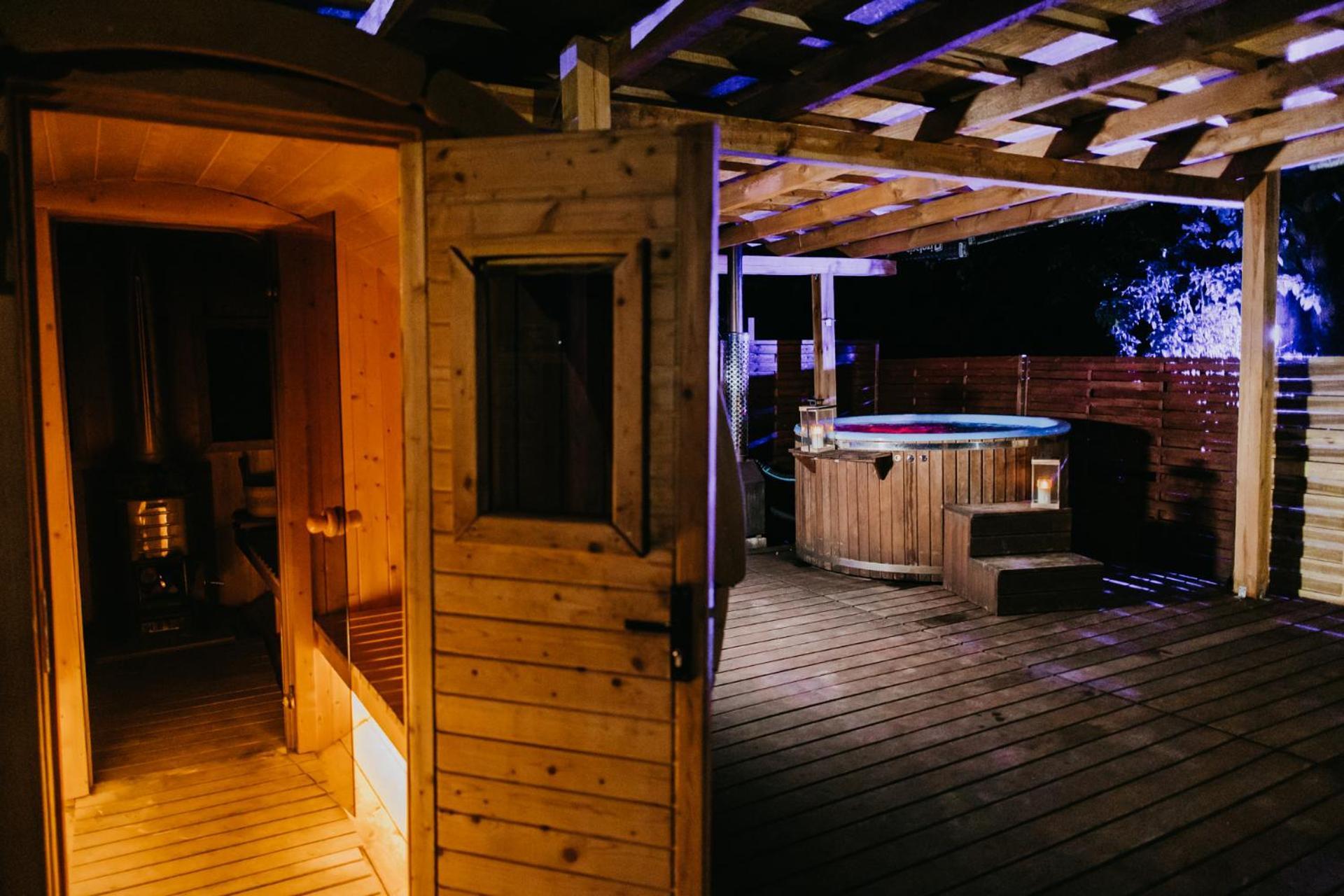 Готель Indiana Camp - 150 M Od Suntago Park Grabce-Towarzystwo Екстер'єр фото