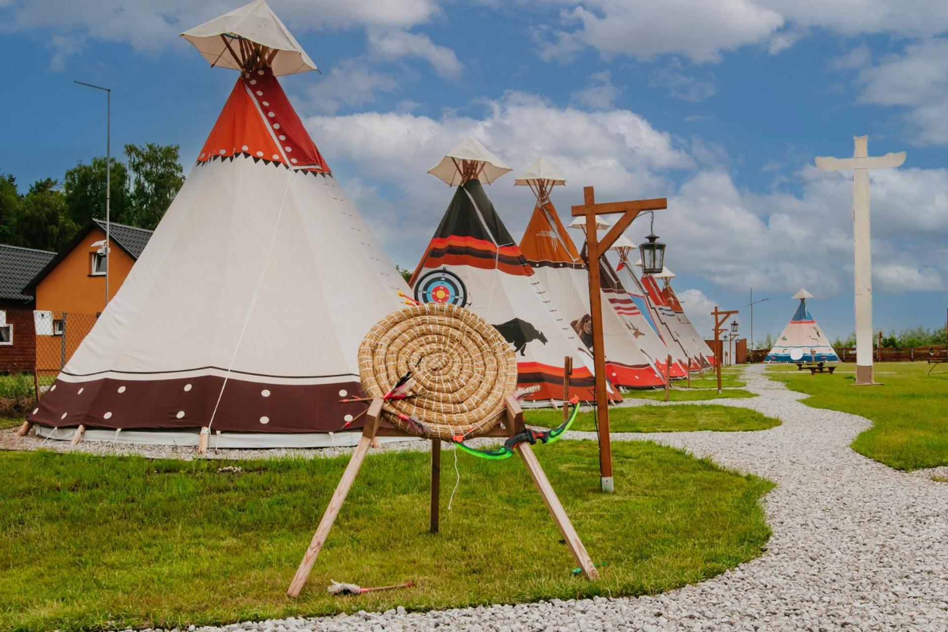 Готель Indiana Camp - 150 M Od Suntago Park Grabce-Towarzystwo Екстер'єр фото