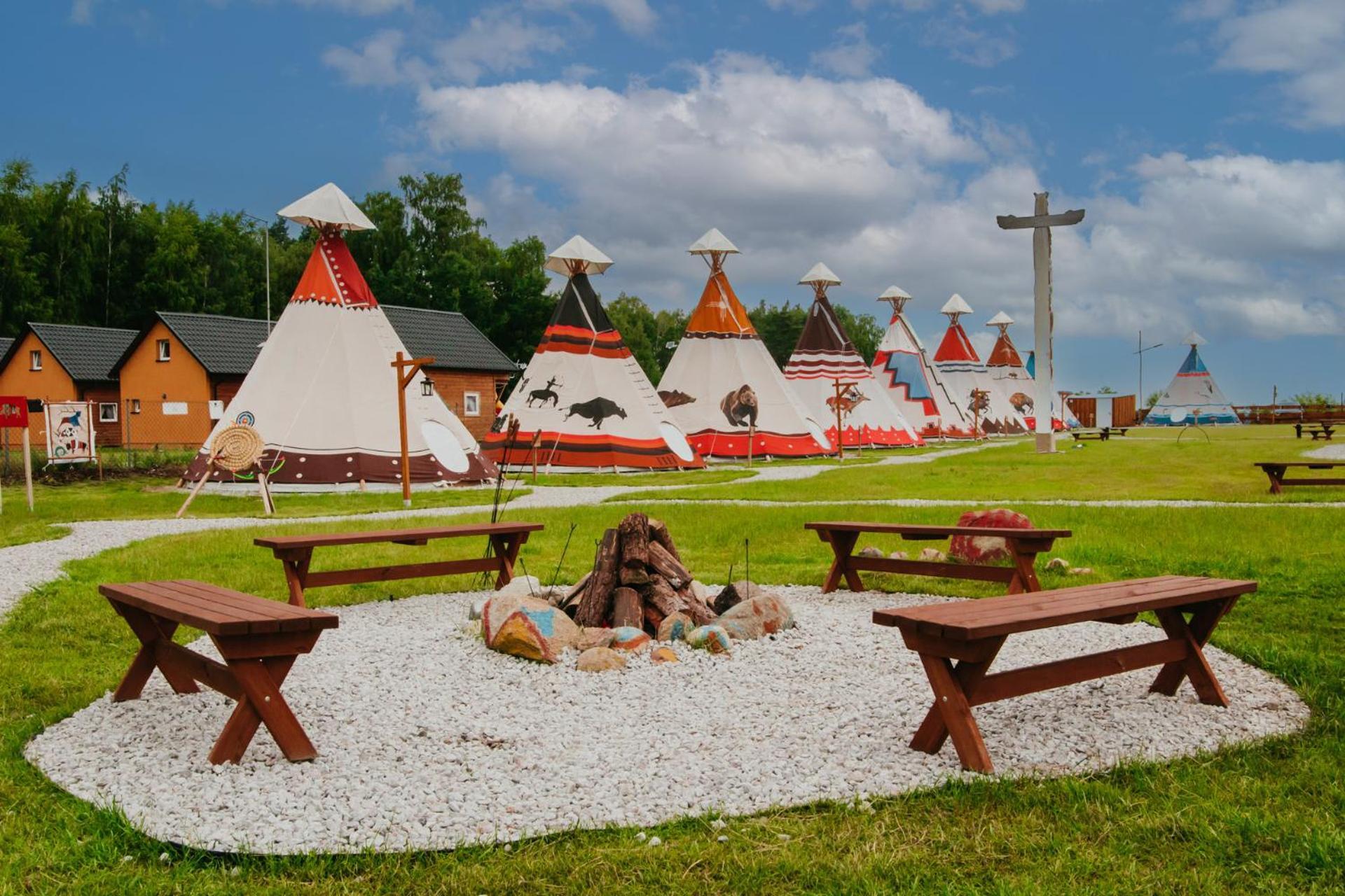 Готель Indiana Camp - 150 M Od Suntago Park Grabce-Towarzystwo Екстер'єр фото