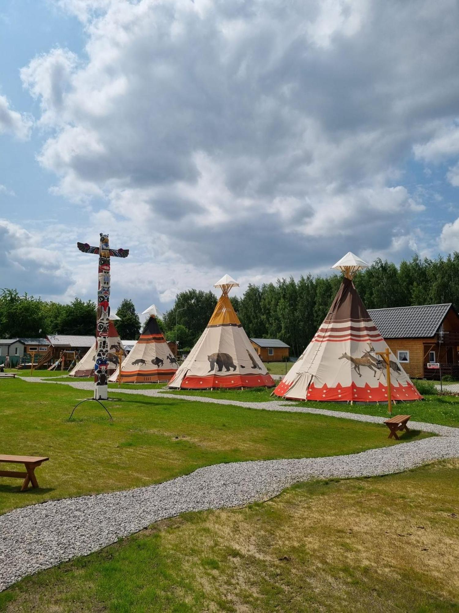 Готель Indiana Camp - 150 M Od Suntago Park Grabce-Towarzystwo Екстер'єр фото