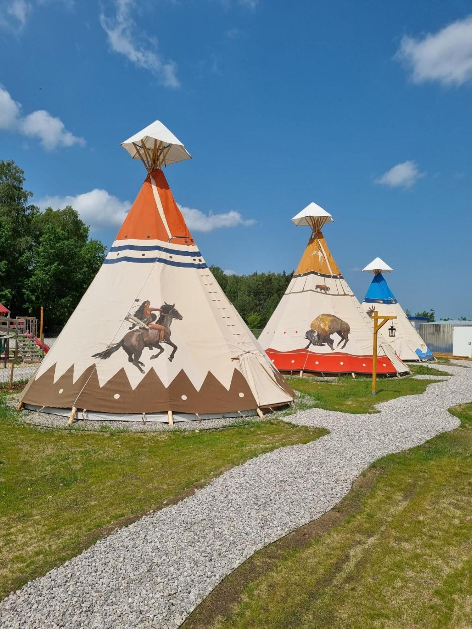 Готель Indiana Camp - 150 M Od Suntago Park Grabce-Towarzystwo Екстер'єр фото