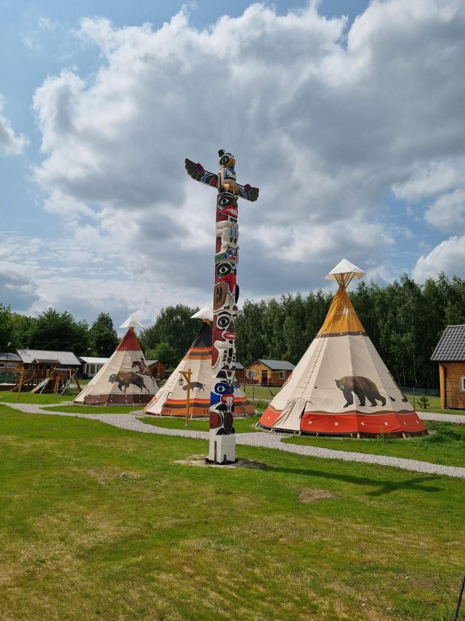 Готель Indiana Camp - 150 M Od Suntago Park Grabce-Towarzystwo Екстер'єр фото